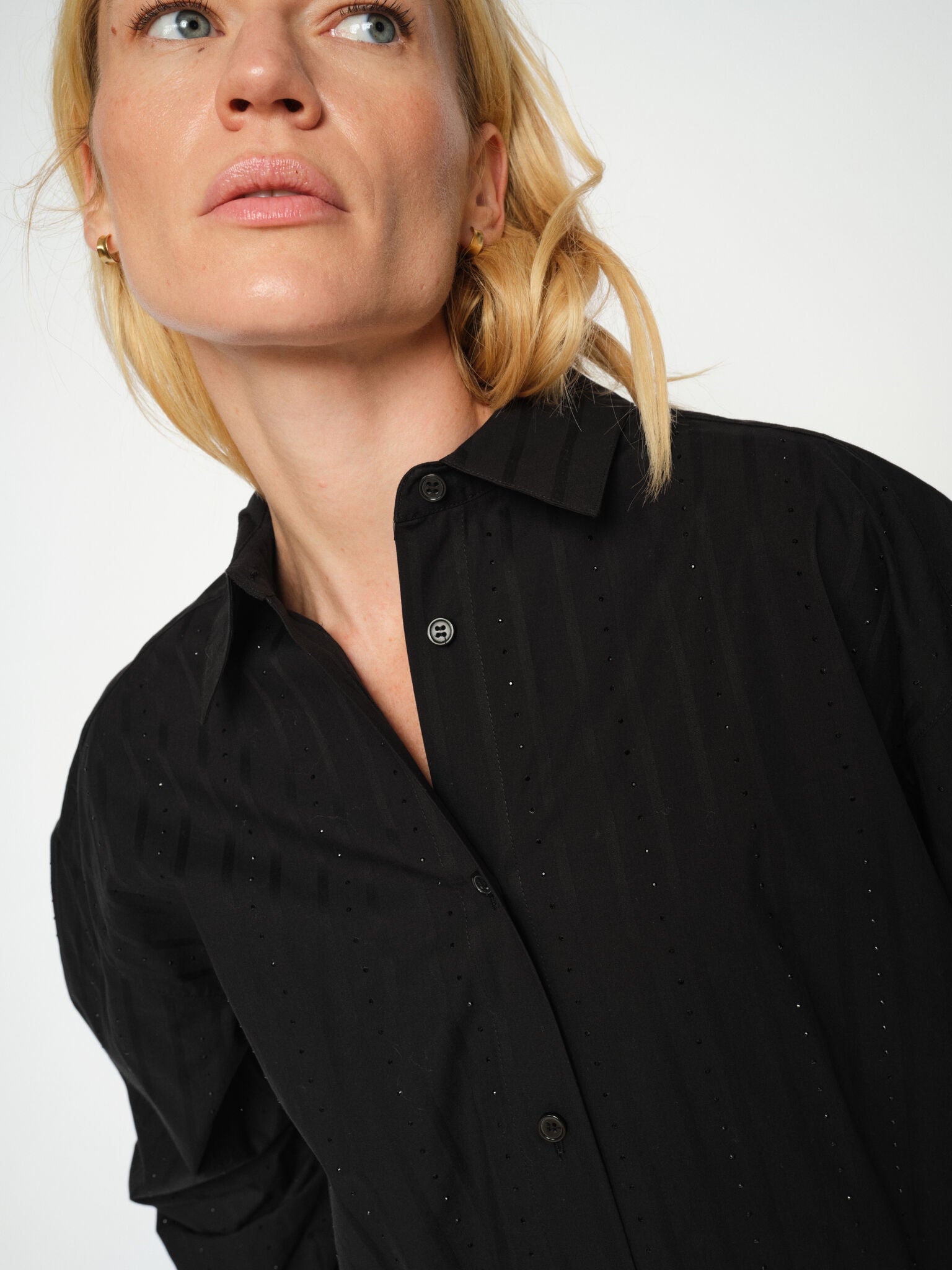 Modelshot / Black / Detail